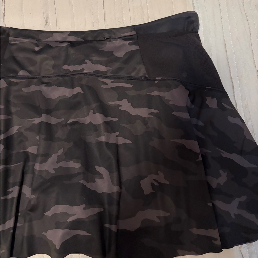 Athleta Match Point Printed Skort | Size XL - Picture 7 of 7